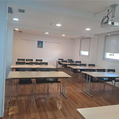 Ibis فندق لقنت